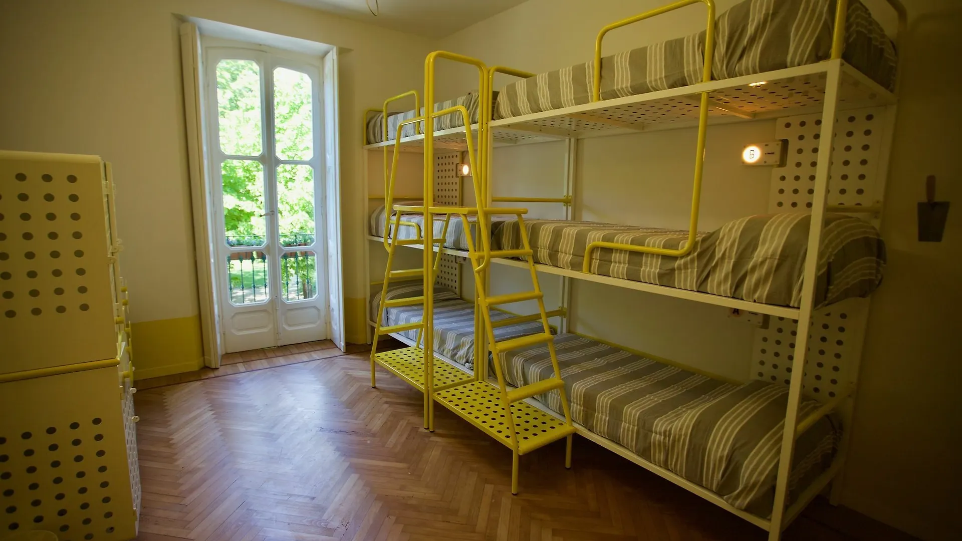 Hostel Ostello Bello Lake Como İtalya
